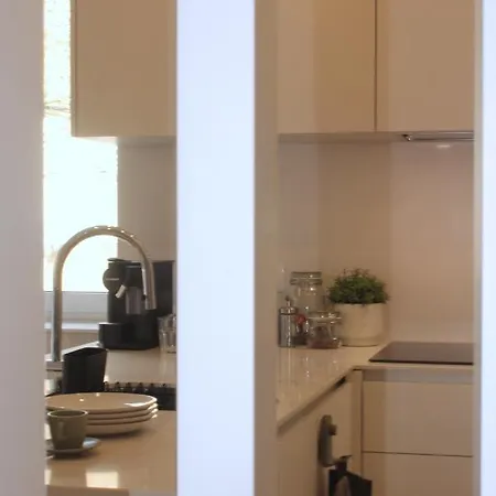 Sweet Dreams In Брага