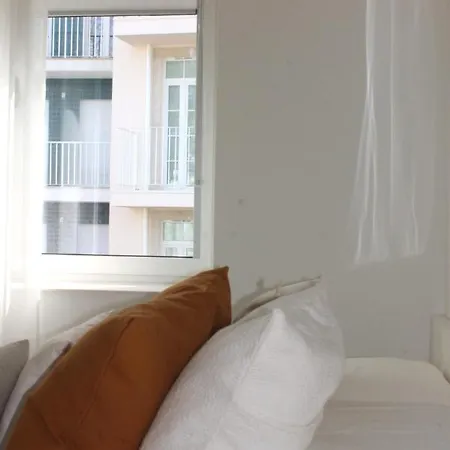 Sweet Dreams In Apartment *