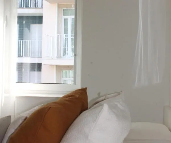 Sweet Dreams In Apartment *